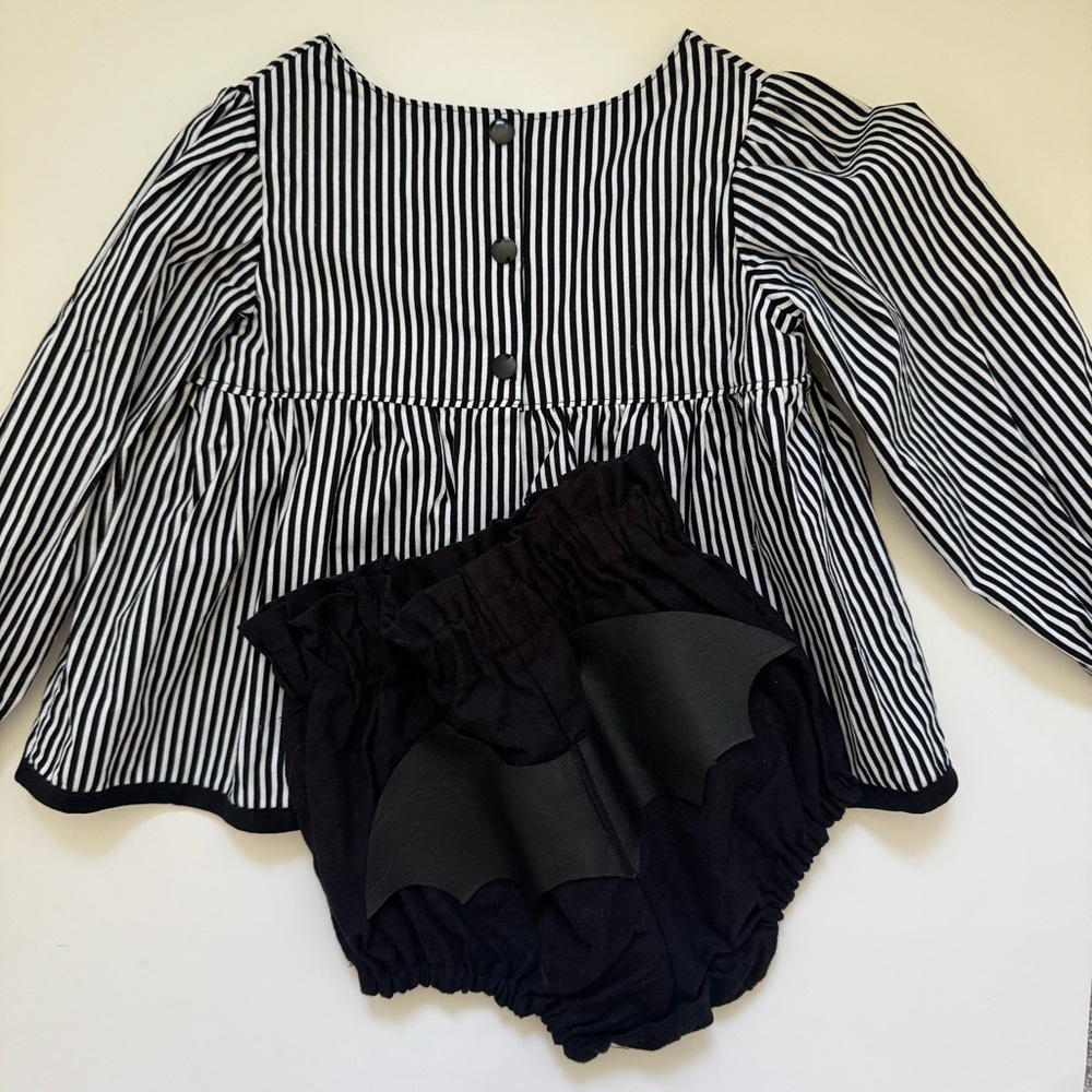 Peony & The Sea - 3T - Halloween Set - Bat Bloomers and Striped Top
